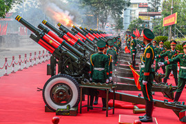 Đại diện Bộ Quốc phòng gặp mặt Đoàn gia đình cựu cố vấn Trung Quốc