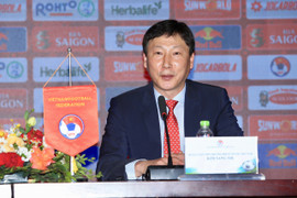 HLV Kim Sang-sik: Thành công như ông Park Hang Seo không dễ dàng