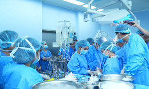 Người phụ nữ hồi sinh từ trái tim của chàng trai xa lạ