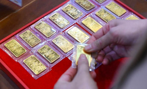 Giá vàng miếng giảm 4 triệu đồng chỉ trong một ngày