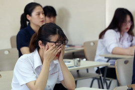 Nhiều sĩ tử 'cày ngày cày đêm' ôn thi nước rút ngày thi tốt nghiệp THPT cận kề