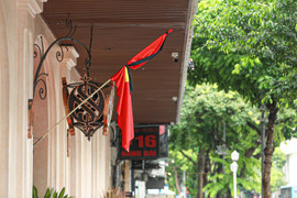 Nhiều nơi treo cờ rủ sớm tưởng nhớ Tổng Bí thư Nguyễn Phú Trọng