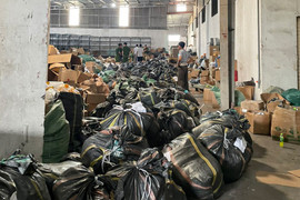 Chuyển công an điều tra kho hàng giả hơn 1,4 tỷ đồng ở Bắc Giang