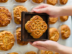 'Cuộc chiến' bánh trung thu khởi động 