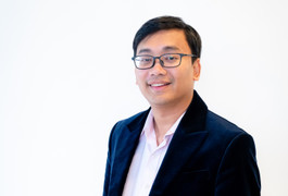 Thầy giáo người Việt mở trường phổ thông tại Mỹ