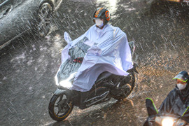 Bắc Bộ và Thanh Hoá hứng đợt mưa lớn, nguy cơ xuất hiện lũ trên các sông