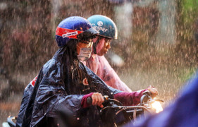 'Khẩn trương khắc phục hậu quả bão lũ, nhanh chóng ổn định đời sống Nhân dân'