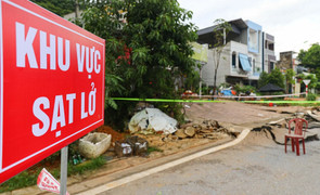 'Khẩn trương khắc phục hậu quả bão lũ, nhanh chóng ổn định đời sống Nhân dân'