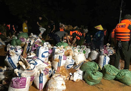 'Khẩn trương khắc phục hậu quả bão lũ, nhanh chóng ổn định đời sống Nhân dân'