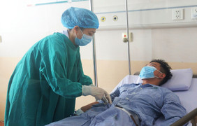 Mẹ hiến thận cứu con