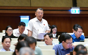 ĐBQH: Kỳ họp thứ 8 đầy cảm xúc với những quyết định mang tính lịch sử