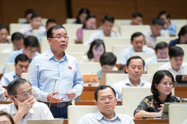 ĐBQH: Kỳ họp thứ 8 đầy cảm xúc với những quyết định mang tính lịch sử