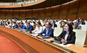 ĐBQH: Kỳ họp thứ 8 đầy cảm xúc với những quyết định mang tính lịch sử