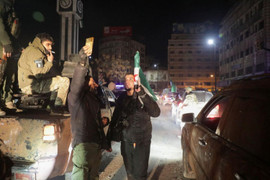 Quân nổi dậy Syria giành quyền kiểm soát thành phố lớn thứ 7 Syria