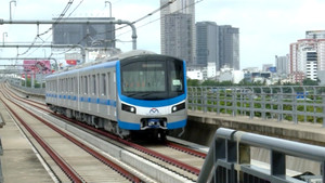 Một ngày đi làm bằng tuyến Metro số 1 Bến Thành - Suối Tiên