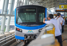 Một ngày đi làm bằng tuyến Metro số 1 Bến Thành - Suối Tiên