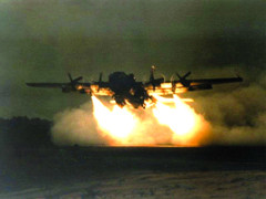 Mỹ từng chế tạo máy bay C-130 gắn động cơ phản lực