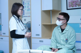 Trẻ bị cúm uống Tamiflu có an toàn?