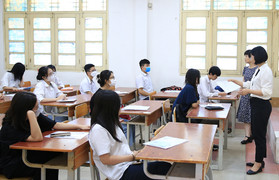 Sắp xếp dạy 2 buổi/ngày để lách quy định dạy thêm?