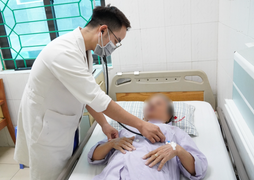 'Bà trùm' Công ty Sen Vàng giúp Thùy Tiên ký hợp đồng né trách nhiệm vụ kẹo Kera