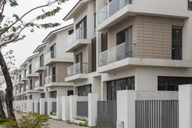 Bất động sản bỏ hoang gây 'thừa đất, thiếu chỗ ở': Đã đến lúc mạnh tay đánh thuế