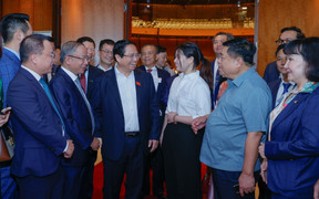 Làm giàu chính đáng: Thước đo mới của cán bộ, lãnh đạo thời nay?