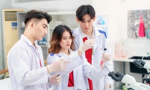 Điểm chuẩn trường Đại học Dược Hà Nội 3 năm qua tăng giảm ra sao?