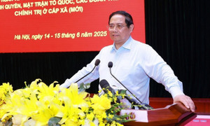 Lấp khoảng trống năng lực cán bộ cấp xã để thoát cảnh 'cầm tay chỉ việc'