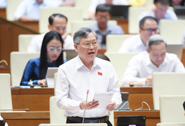 Chuyển vụ việc cửa hàng Trung Hiếu nghi bán xe điện giả sang công an điều tra