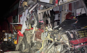 Xe bán tải tông liên hoàn xe máy ở Hà Nội: Nạn nhân kể phút thoát chết thần kỳ