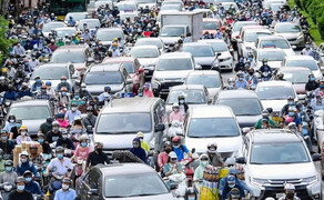 Hà Nội tổng rà soát số lượng ô tô, xe máy chạy xăng