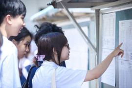 Nữ sinh trường làng giành ba điểm 10 trở thành thủ khoa toàn quốc khối A