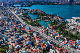 Hà Nội tổng rà soát số lượng ô tô, xe máy chạy xăng