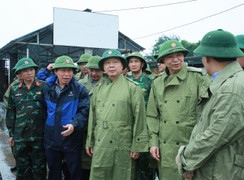 Phó Thủ tướng Trần Hồng Hà kiểm tra công tác phòng chống bão Wipha tại Hải Phòng