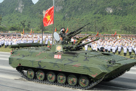 Tên lửa, xe chiến đấu 'Made in Vietnam' phô diễn sức mạnh tại buổi hợp luyện A80