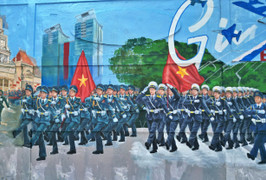 Bức bích họa dài 300m tái hiện lễ diễu binh dịp đại lễ 30/4