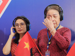 Khoảnh khắc xúc động của khán giả khi 'xuyên không' về ngày 2/9/1945 lịch sử