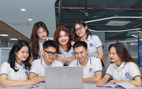 Đề khó, điểm thi thấp, vì sao điểm chuẩn các trường đại học phía Nam lại cao?