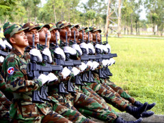 Quân đội Hoàng gia Campuchia rắn rỏi trên thao trường, sẵn sàng cho A80