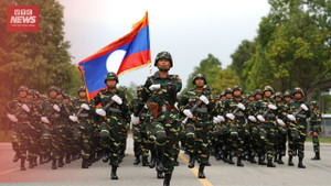 Hình ảnh Quân đội Lào miệt mài tập luyện diễu binh tại Việt Nam