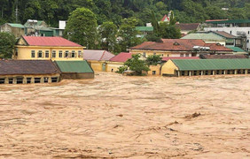 Bão số 5 giật cấp 13 đổ bộ Nghệ An-Hà Tĩnh, nguy cơ lũ quét, sạt lở rất cao