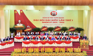 Toàn cảnh khai mạc Đại hội đại biểu Đảng bộ tỉnh Tuyên Quang lần thứ I