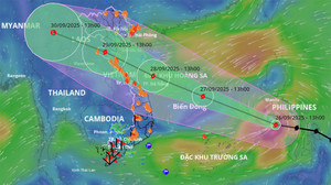 Bão Bualoi di chuyển rất nhanh vào Biển Đông, gây mưa to gió mạnh hơn bão Ragasa