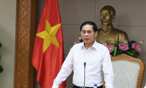 Phó Thủ tướng Bùi Thanh Sơn họp rà soát tiến độ chuẩn bị tổ chức Hội chợ Mùa thu 2025