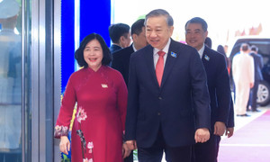 Lãnh đạo không phải người địa phương: Phòng ngừa tha hóa, bảo vệ cán bộ khỏi quan hệ thân tộc