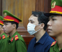 Hoa hậu Thùy Tiên, Quang Linh Vlogs, Hằng Du Mục lĩnh 2 năm tù