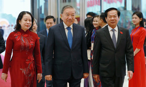 Trung tá quân đội vượt khó chế tạo tên lửa, UAV