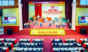 Trung tá quân đội vượt khó chế tạo tên lửa, UAV