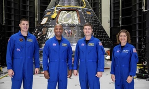 NASA chuẩn bị ra mắt tên lửa mạnh nhất trước chuyến bay vòng quanh Mặt Trăng