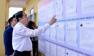 Chủ tịch Quốc hội Trần Thanh Mẫn kiểm tra công tác chuẩn bị bầu cử tại Nghệ An